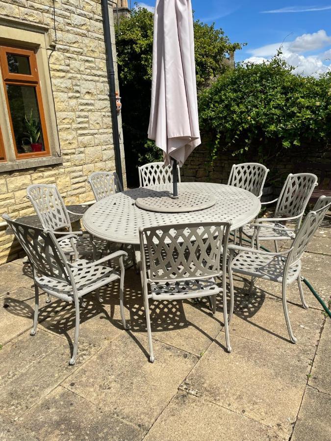 Cotswolds Luxury House In Central Bourton Large Sleeps 2-11. Pet Friendly. Eksteriør bilde