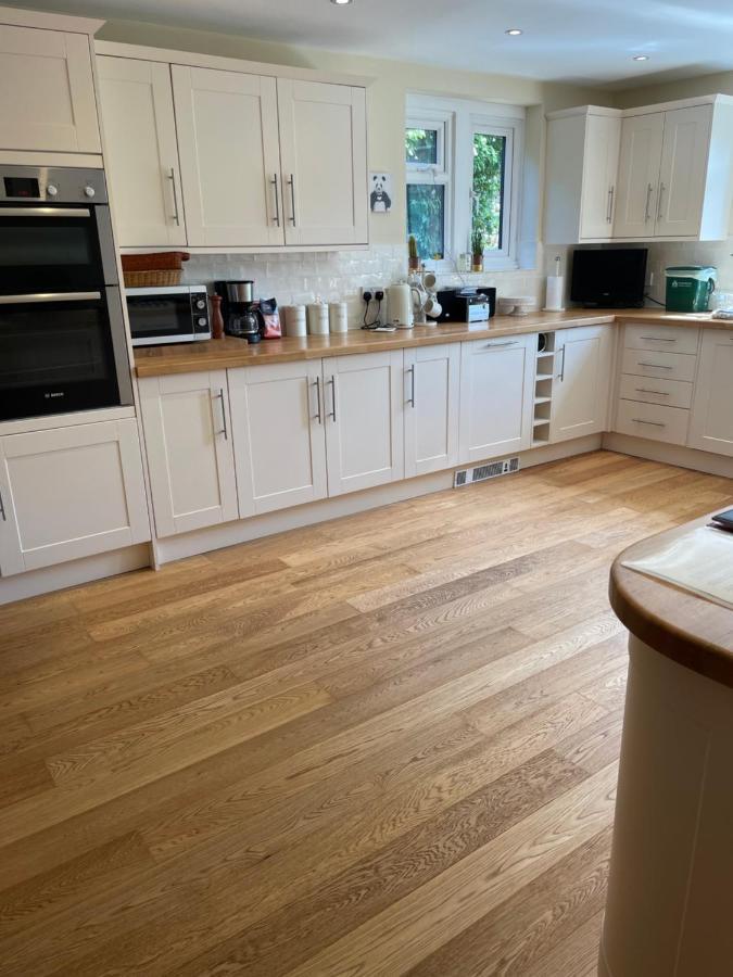 Cotswolds Luxury House In Central Bourton Large Sleeps 2-11. Pet Friendly. Eksteriør bilde